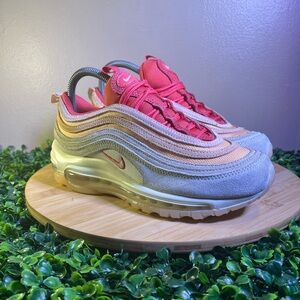 🔥 NIKE AIR MAX 97 SISTERHOOD ORANGE CASHMERE SUEDE WOMENS SZ 7.5 DM8943-700